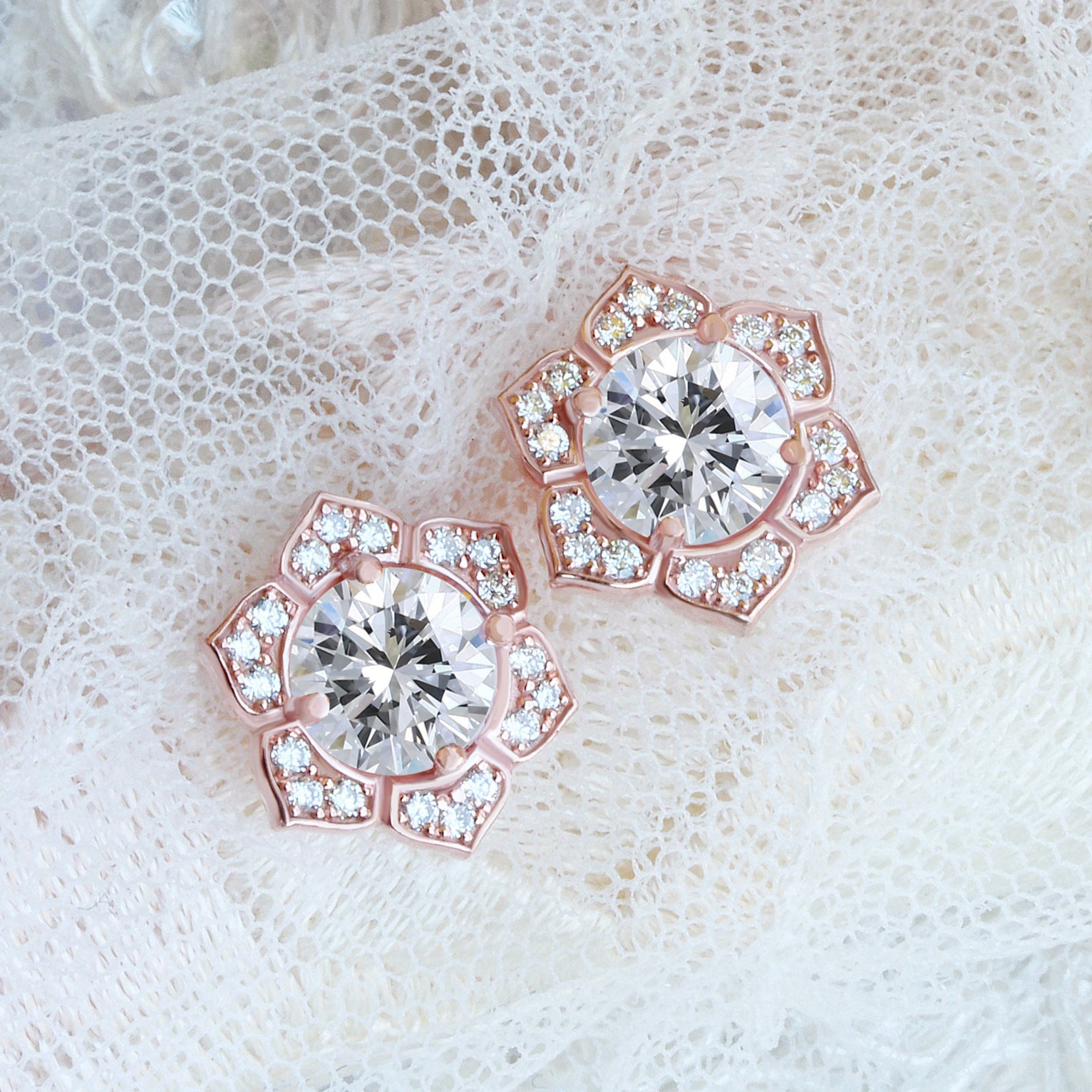 "Lily Flower"  Morganite & Diamonds Stud Earrings ♥